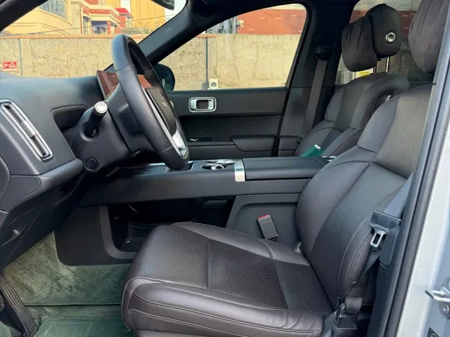 Li Auto L9 — Фото автомобиля 3
