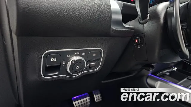 Mercedes-Benz GLB-Class — Фото автомобиля 25