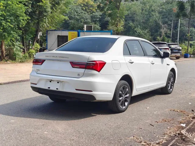 BYD Qin — Фото автомобиля 7