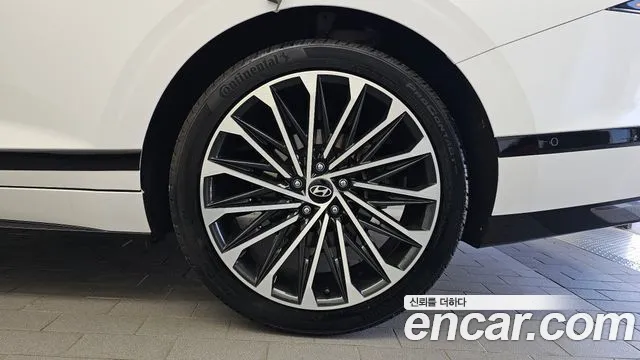 Hyundai Grandeur GN7 — Фото автомобиля 6