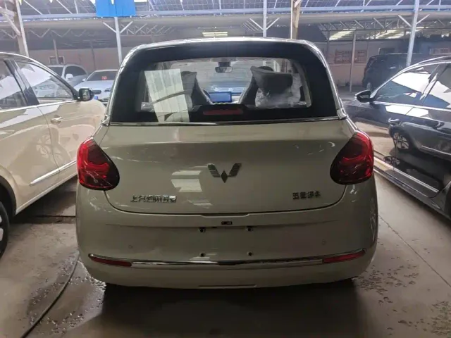 Wuling Bingo — Фото автомобиля 5
