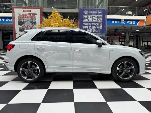 Audi Q3 — Фото автомобиля 8