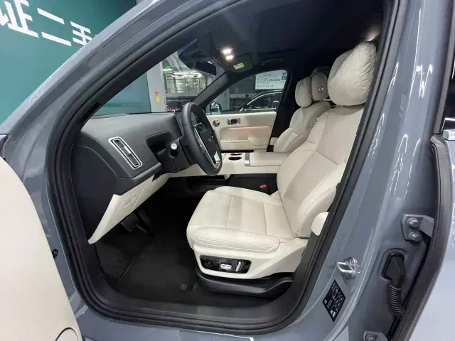Li Auto L7 — Фото автомобиля 6