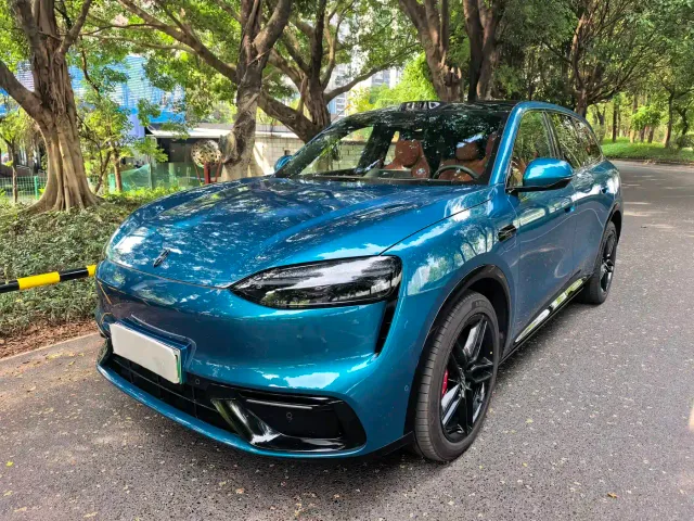 Фотография автомобиля — Aito M6
