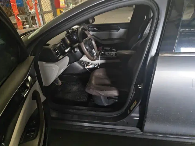 BYD Qin PLUS — Фото автомобиля 17