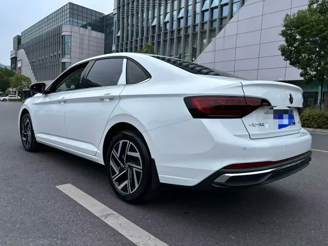 Volkswagen Sagitar — Фото автомобиля 7