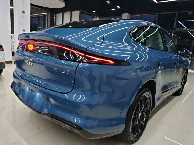 IM Motors LS6 — Фото автомобиля 6