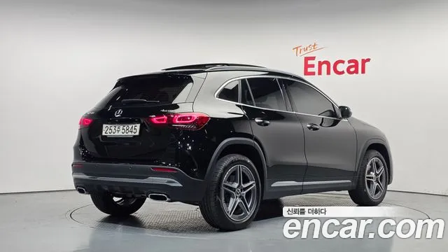 Mercedes-Benz GLA-Class — Фото автомобиля 2