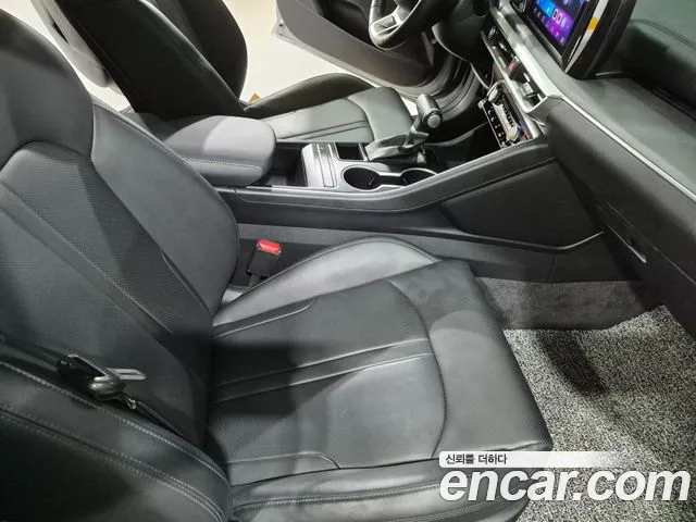 Kia K5 K5 3 поколение 2.0 LPI(Для проката) — Фото автомобиля 13