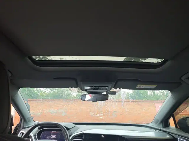 Audi Q4 e-tron — Фото автомобиля 17