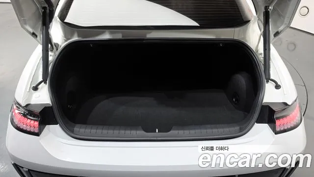 Hyundai Ioniq 6 — Фото автомобиля 23