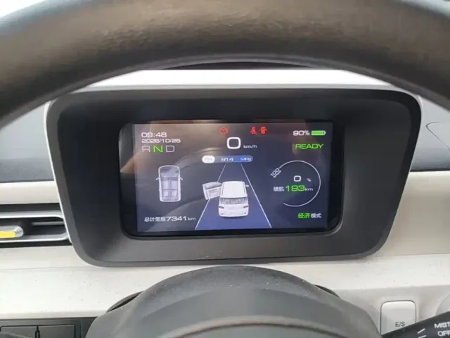 Wuling Hongguang Mini EV — Фото автомобиля 11
