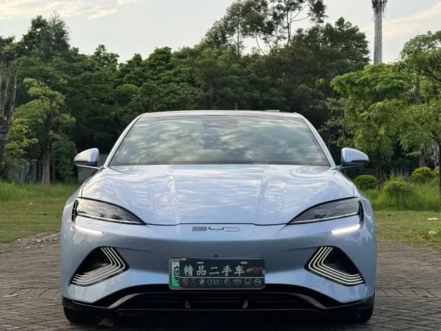 BYD Seal — Фото автомобиля 2