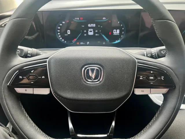 Changan Eado — Фото автомобиля 10