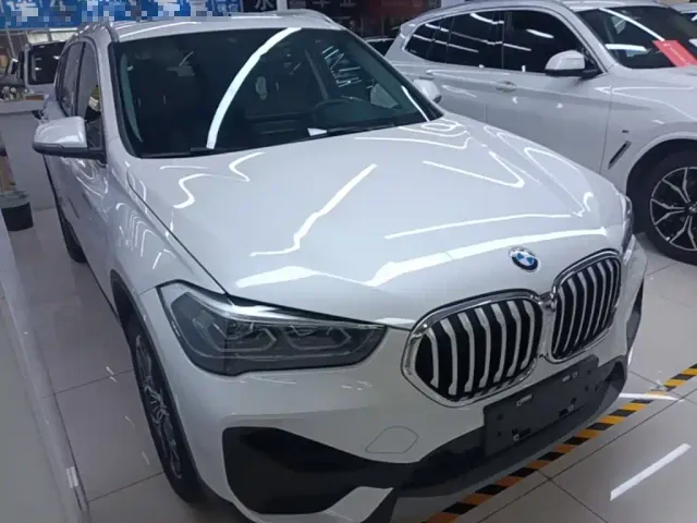 BMW X1 — Фото автомобиля 3