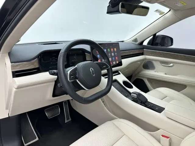 Aito M5 — Фото автомобиля 10