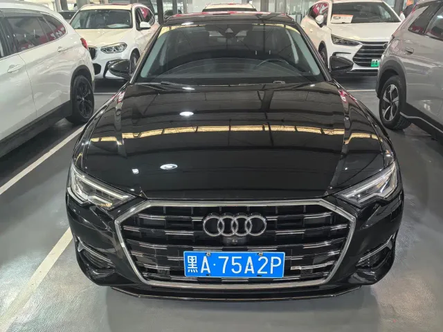 Фотография автомобиля — Audi A6L