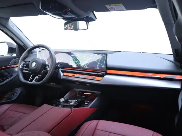 BMW 5 Series — Фото автомобиля 20