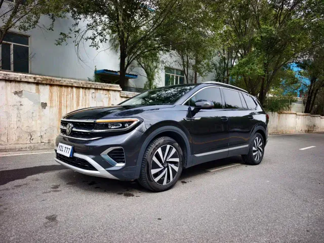 Фотография автомобиля — Volkswagen Talagon