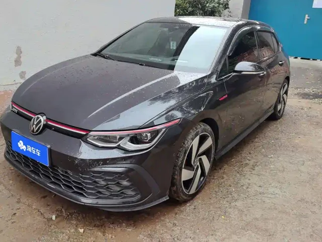 Фотография автомобиля — Volkswagen Golf GTI