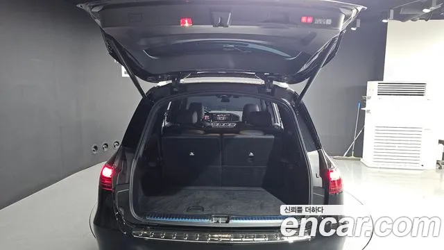 Mercedes-Benz GLS-Class — Фото автомобиля 16