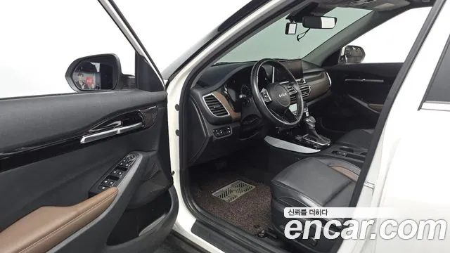 Kia Seltos Seltos Бензин 1.6 турбо 2WD — Фото автомобиля 10