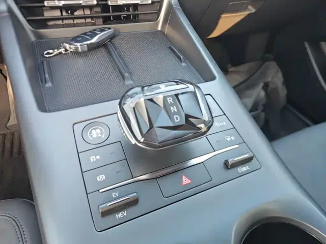 BYD Qin PLUS — Фото автомобиля 13