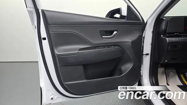 Hyundai Kona SX2 — Фото автомобиля 13