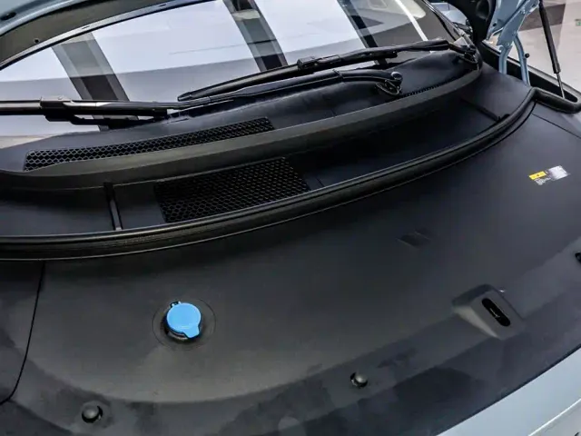 Li Auto Li i8 2025 Standard Edition — Фото автомобиля 26