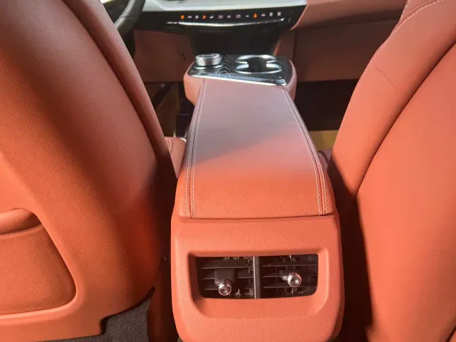 Cadillac Optiq — Фото автомобиля 15