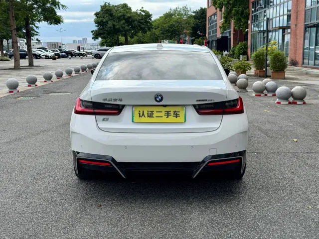 BMW i3 — Фото автомобиля 4