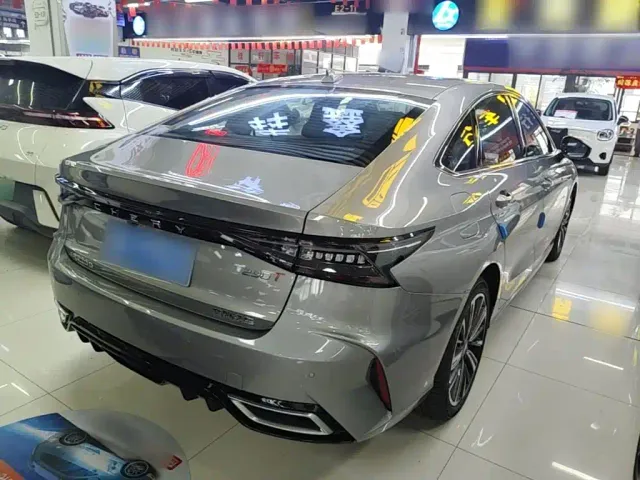 Chery Arrizo 8 — Фото автомобиля 6