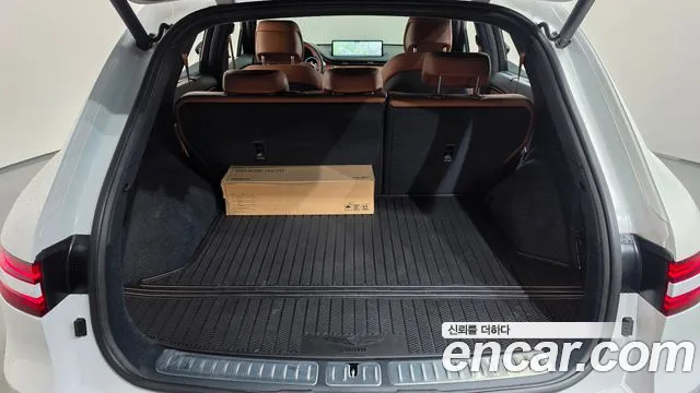 Genesis GV70 2.5T Бензин AWD — Фото автомобиля 14