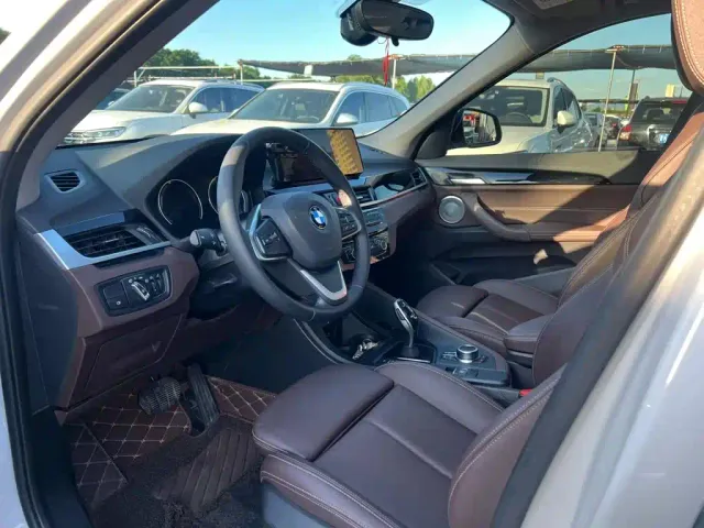 BMW X1 — Фото автомобиля 11