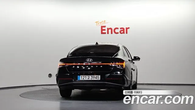 Hyundai Avante CN7 — Фото автомобиля 4