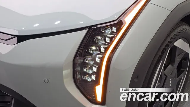 Kia EV4 — Фото автомобиля 22
