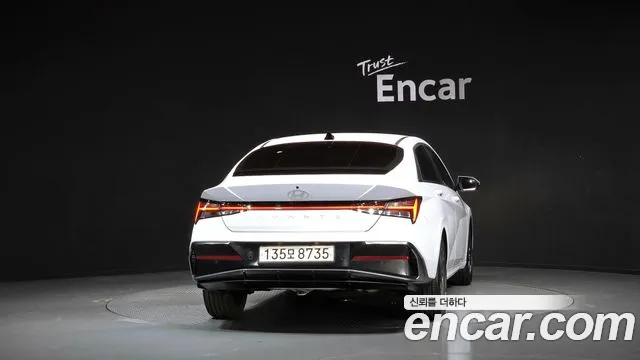 Hyundai Avante — Фото автомобиля 4