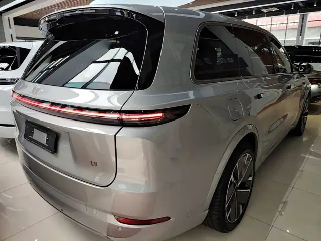 Li Auto Li Xiang L9 2025 Ultra Smart Renewal Edition — Фото автомобиля 6