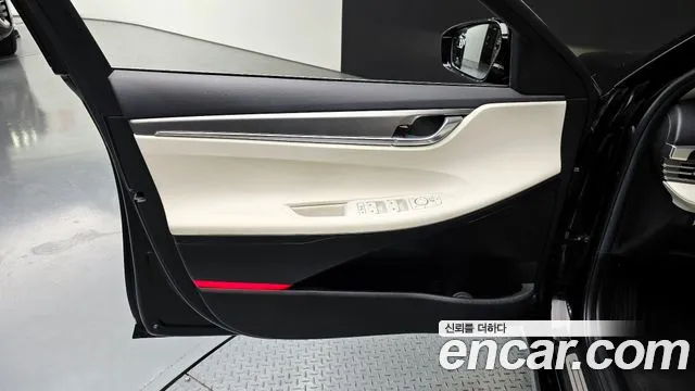Hyundai Grandeur (New) Hybrid — Фото автомобиля 13