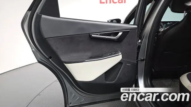 Kia EV6 — Фото автомобиля 14