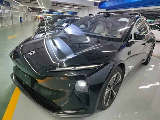 Фотография автомобиля — Nio ET5 Touring
