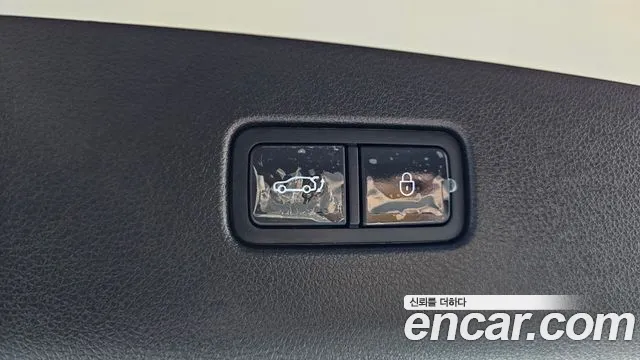 Genesis GV70 — Фото автомобиля 23