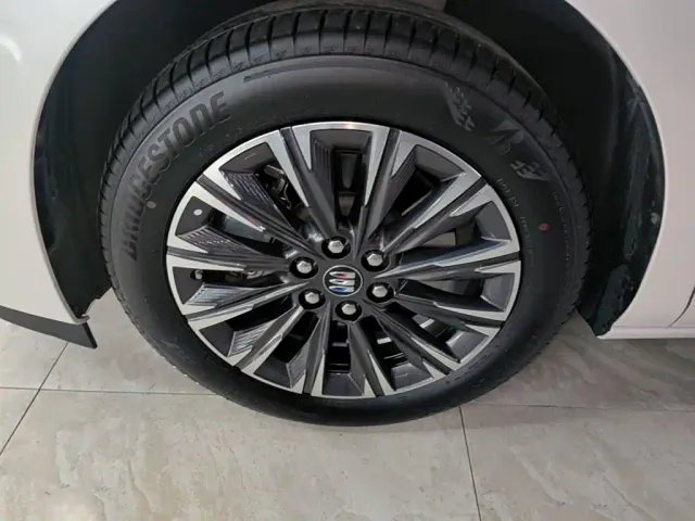Buick GL8 — Фото автомобиля 22