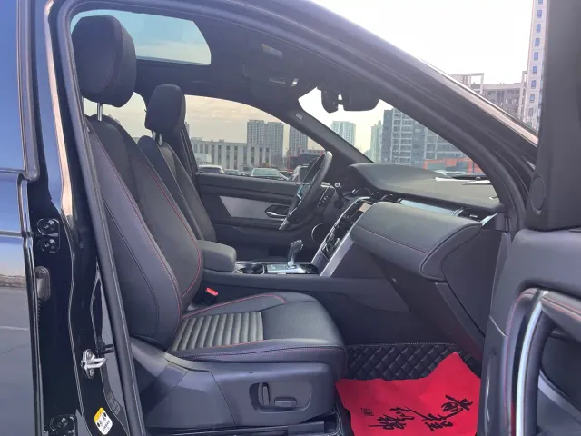 Land Rover Discovery Sport — Фото автомобиля 21