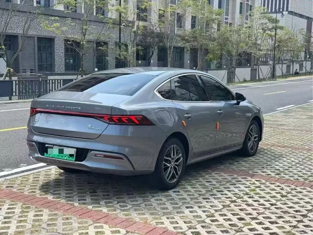 BYD Qin PLUS — Фото автомобиля 9