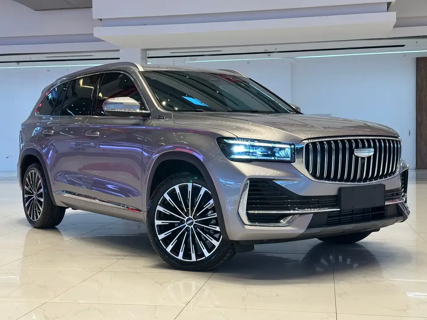Geely Xingyue L 2025 Oriental Glory 2.0TD Automatic Star Collector Edition — Фото автомобиля 3