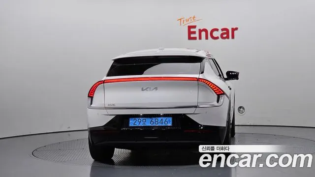 Kia EV6 — Фото автомобиля 4