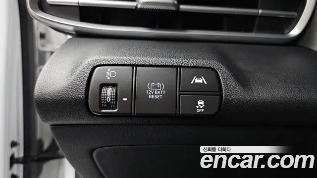 Hyundai AVANTE Smart — Фото автомобиля 18