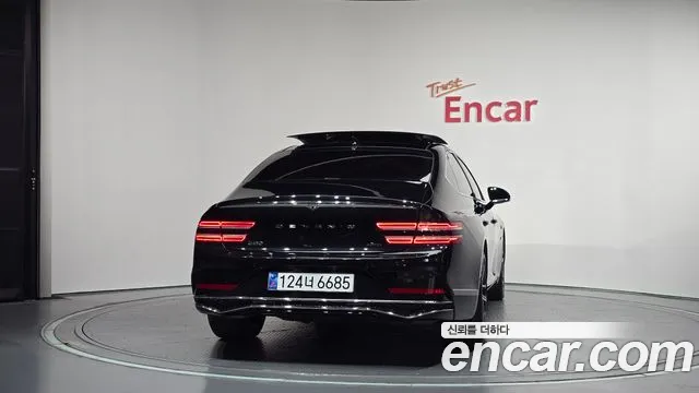Genesis G80 RG3 — Фото автомобиля 4