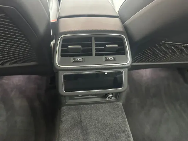 Audi A6L — Фото автомобиля 11